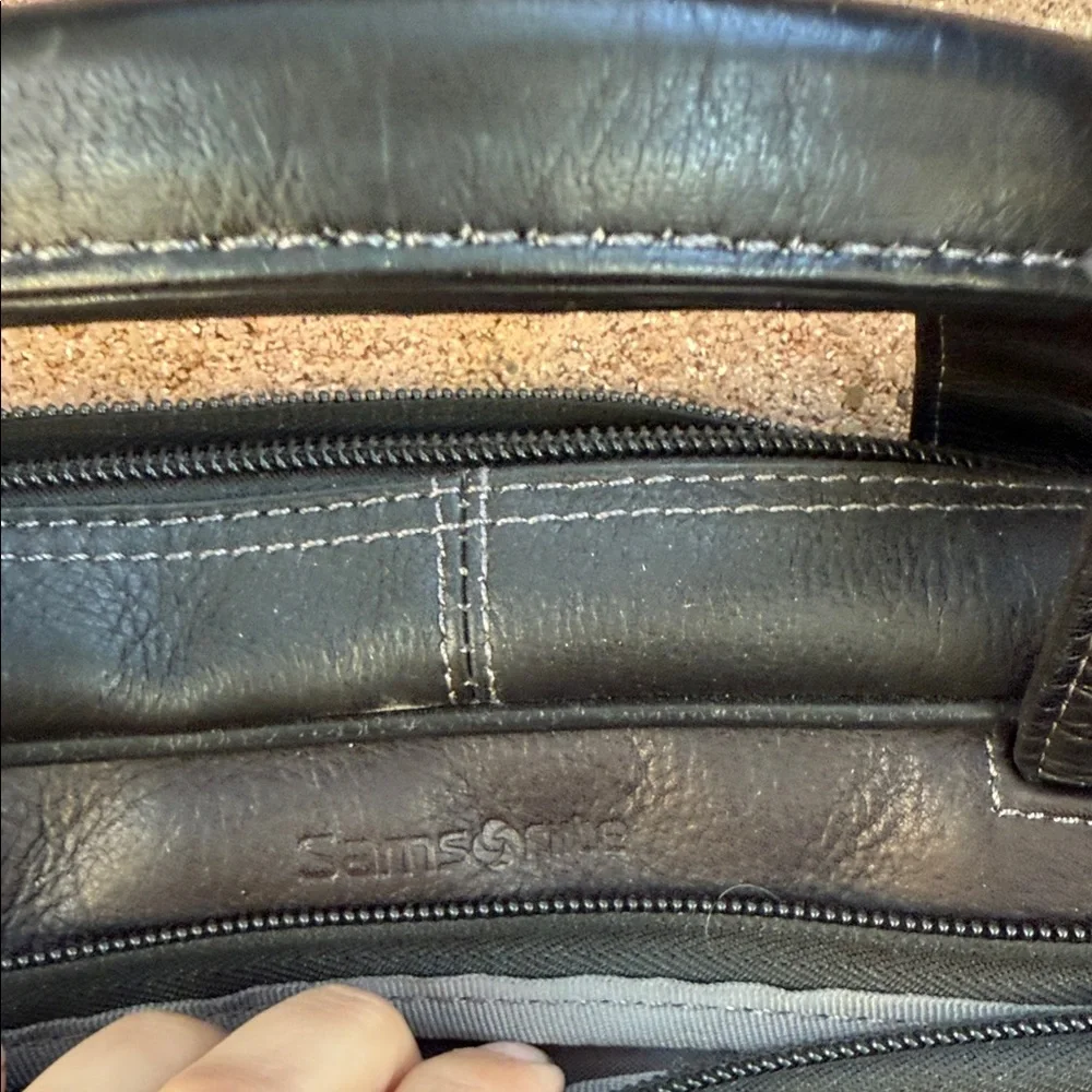 Samsonite elegant black
